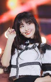 We like and share help momo na. Twice S Momo Becomes 1st Female K Pop Artist On Tumblr S Year End List Koreaboo