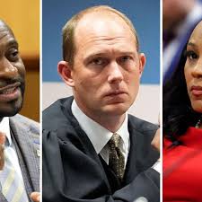 Fulton County judge says district attorney Fani Willis can continue to  prosecute the 2020 election interference case