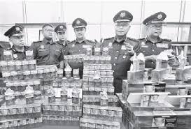 Pejabat pengarah kastam negeri, wisma kastam negeri gat lebuh china, 10300. Jkdm Rampas Rokok Bernilai Rm4 6 Juta Di Pelabuhan Utara Pressreader