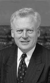 AR 1999-2000: President's Report