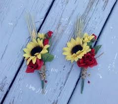 Boda Flores Para Hombre Accesorios Por Budgetweddingbouquet En Etsy Rustic Sunflower Wedding Sunflower Wedding Wedding Bouqet