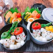 ジャイアン ジャイ子の兄妹弁当 ママリクッキング 今日のお弁当 キーマカレーのお弁当 パプリカ ピーマンの帽子が可愛い 兄妹2人の表情も素敵です kaori k22 さん素敵なご飯ごちそうさまでした 先輩ママに聞きたいこと