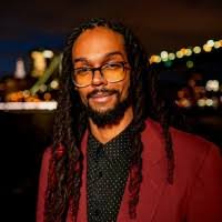 300+ "Áron" profiles