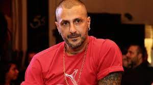 © 2020 fascino pgt s.r.l. Fabrizio Corona Diffidato Dal Tribunale Fa Entrare In Casa Il Personal Trainer Non Rispettato Distanziamento Sociale Per Il Covid 19 La Repubblica