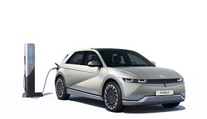 Ioniq 5 sets the benchmark to redefine the electric mobility lifestyle with sustainable and innovative features. Ioniq 5 Hyundai Zeigt Erstes Elektroauto Auf Neuer Plattform Teslamag De