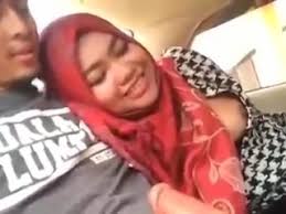 Awek tudung hitam dalam kereta. Tudung Melayu Handjob Dalam Kereta Dark Categories