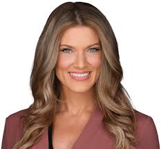 Lacey Richmond's Instagram, Twitter & Facebook