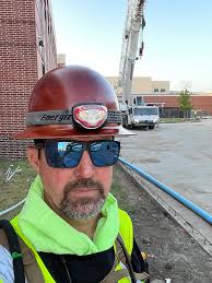 Robert M. Secher Obituary (2006)