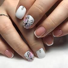 A gél lakk, egy már jól elterjedt formája, annak, hogy ne kelljen naponta újra festeni a köröm lakkot.sokan nem szeretnének műkörmöt, vagy sokan egyszerűen csak erősíteni akarják a körmeiket.mindegy milyen okból, de a gél lakk köröm minták 2019 egy tökéletes választás. 2018 Legdivatosabb Francia Manikur Mintai Ujra Divat A Rovid Korom Es A Halvany Arnyalatok Bidista Com A Tipplista