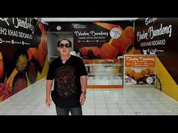 Tersedia loker untuk berbagai kalangan dari lulusan sma, smk, fresh graduate. Lagi Viral Kuliner Bluder Bandeng Khas Kota Sidoarjo No Telp 0318073985 Stay Cool Gaes Youtube