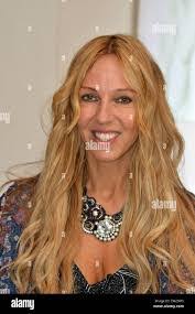 Kim Kloss's Instagram, Twitter & Facebook