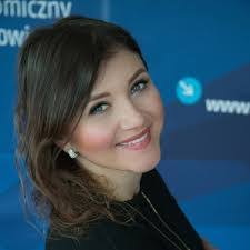 Anna Urbanek's Instagram, Twitter & Facebook