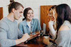 Schließlich wollen sie mit dem einstieg in die selbständigkeit der abhängigkeiten eines arbeitsverhältnisses bis zu einem gewissen grad entgehen. Selbstandig Ohne Risiko 2 Schritte Erfolgsstrategie Nu Business Life