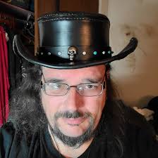 What is a cuff style with folded over and loose part called?