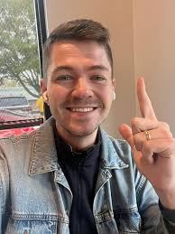 A day off from shows! Today at 3pm ET, we are uploading a special  performance video to my subscription page! Can't wait for you to see this!  You can subscribe here -