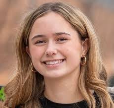 Allie Hastings's Instagram, Twitter & Facebook