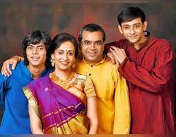 Find paresh rawal news headlines, photos, videos, comments, blog posts and opinion at the indian express. Meet Two Sons Of Paresh Rawal Aditya Rawal And Anirudh Rawal à¤¬à¤¡ à¤• à¤¬ à¤² à¤¹ à¤ªà¤° à¤¶ à¤° à¤µà¤² à¤• à¤¦ à¤¨ à¤¬ à¤Ÿ à¤à¤• à¤¨ à¤¸à¤²à¤® à¤¨ à¤– à¤¨ à¤• à¤« à¤² à¤® à¤® à¤¦ à¤– à¤¯ à¤œà¤²à¤µ à¤¦ à¤¸à¤° à¤• à¤¡ à¤¬ à¤¯