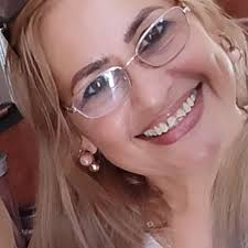 Pierce Brosnan con su esposa Keely 🙂