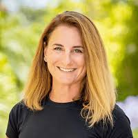 Lorrie Thomas Ross: A Look at The Life of The Marketing Therapist