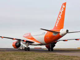 En réservant environ 3 mois en avance sur vueling, ryanair ou easyjet, vous trouverez un vol discount barcelone à moins de 50 euros.les vols low cost pour barcelone atterrissent soit à girona, soit à reus (tous deux excentrés). Violent Incident A Bord D Un Avion Easyjet A Paris Cdg Video Air Journal
