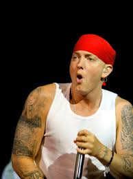 He posted a photo to his instagram page and acknowledged his changed appearance in the caption. Eminem Looks Unrecognisable As He Ditches Peroxide Blonde Hair For New Natural Look