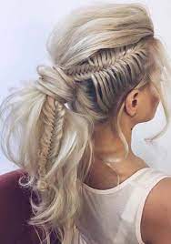 Coiffure La Tresse Sur Le Cote Tendance En 30 Idees Coiffures Boho Belle Coiffure Coiffure