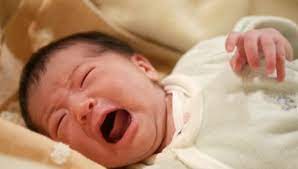 Awalnya mungkin terlihat menggemaskan, tetapi seiring berjalannya waktu, ketergantungan tersebut dapat menyebabkan kurang tidur pada bayi dan. Bayi Sering Menangis Pada Waktu Malam Doktor Dedah Beberapa Faktor Tips Buat Ibu Bapa