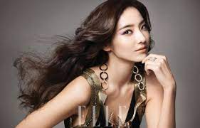 Her family immigrated to the us when she was young. Han Chae Young Returns To The Small Screen With Mbc Drama A Promise With The Gods