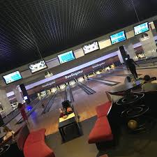 De 14h à 01h dimanche/lundi/mardi/mercredi/jeudi. Bowlingstar 122 Visitors