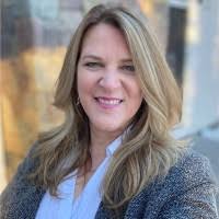 Rebecca Emery's Instagram, Twitter & Facebook