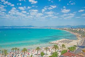 El Arenal Also Known As Just Arenal Or S Arenal Is A High Octane Holiday Resort Situated On The South Coast Of Mallorca On The Eastern Reizen Achtergronden