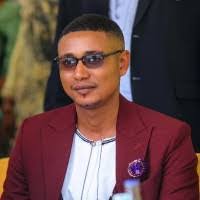 Edward Marvin's Instagram, Twitter & Facebook