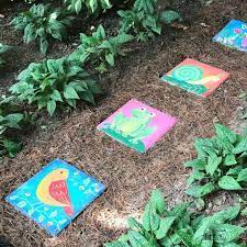 Diy Hand Painted Stepping Stones Painted Stepping Stones Garden Stepping Stones Painted Pavers