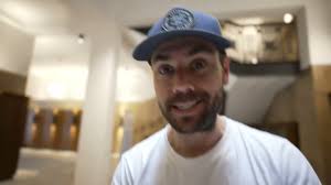 Which Travel Conferences Should You Attend in 2025?