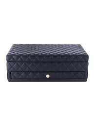 We did not find results for: Chanel Jewlery Box 11 For Sale On 1stdibs