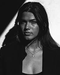 Isabella Allison's Instagram, Twitter & Facebook