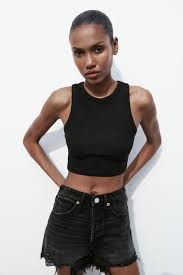 ÁO THUN BA LÔ VẢI GÂN DÁNG CROP CỔ YẾM - Màu đen | ZARA Vietnam