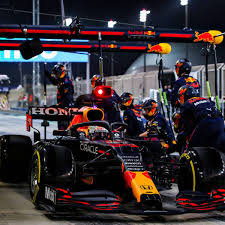 Verstappen siegt zum abschluss in abu dhabi. Formel 1 Helmut Marko Von Red Bull Widerspricht Gerucht Um Spezialteil