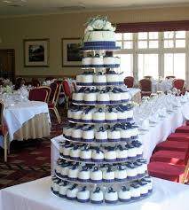 Pride Of Scotland Mini Cakes Scottish Wedding Cakes Wedding Cakes With Cupcakes Mini Wedding Cakes