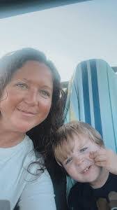 Jennifer Gandy's Instagram, Twitter & Facebook