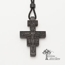 San Damiano Kreuz Holz Aus Eben Holz Geschnitten Etsy San Damiano Cross Mens Cross Necklace Mens Crosses