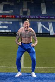 Ter gelegenheid van 25 jaar krc genk waren het voor één keer niet de spelers die de arena mochten betreden, maar wel de sponsors en. De Samoeraikrijger Van Krc Het Belang Van Limburg Mobile