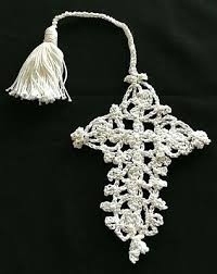 I love that the pattern is so easy to read, and there are so many crochet thread options to choose from that you could make several. Crochet Handmade Cross Bookmark Bible Prayer Book Wedding Free Shipping 13 Ebay