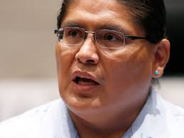 Should the president of the Navajo Nation speak Navajo?