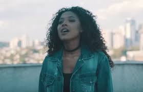 Deus proverá é uma música da cantora gabriela gomes, lançada em 2018. Deus Provera Gabriela Gomes