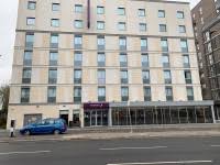 Thorpe park is 9.9 miles away from the accommodation while heathrow airport is 7 miles away. Premier Inn Slough Central South Windsor Road Accessable