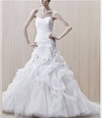 Taille unique , m , l , xl etat neuf je vend une jolie robe kabyle moderne couturé jamais utiliser une bonne état contacter moi pour les gens sérieux 6000 da négociable24399212. Robes Habillees Pour Mariage May S Ange Vous Propose Des Robes By Robes Maysange Medium