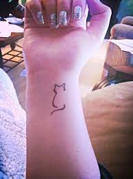 Pin By Sonja L On Tattoos Minimalist Cat Tattoo Tattoos For Women Cat Cat Tattoo Simple