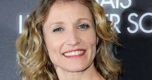 Find the perfect alexandra lamy stock photos and editorial news pictures from getty images. Alexandra Lamy Est Aujourd Hui Meconnaissable Avec Une Toute Nouvelle Coupe De Cheveux Puretrend