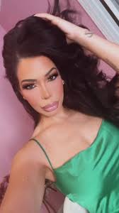 Leticia Loera's Instagram, Twitter & Facebook